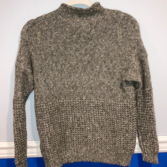 Green Sweater - Picture 2 of 4